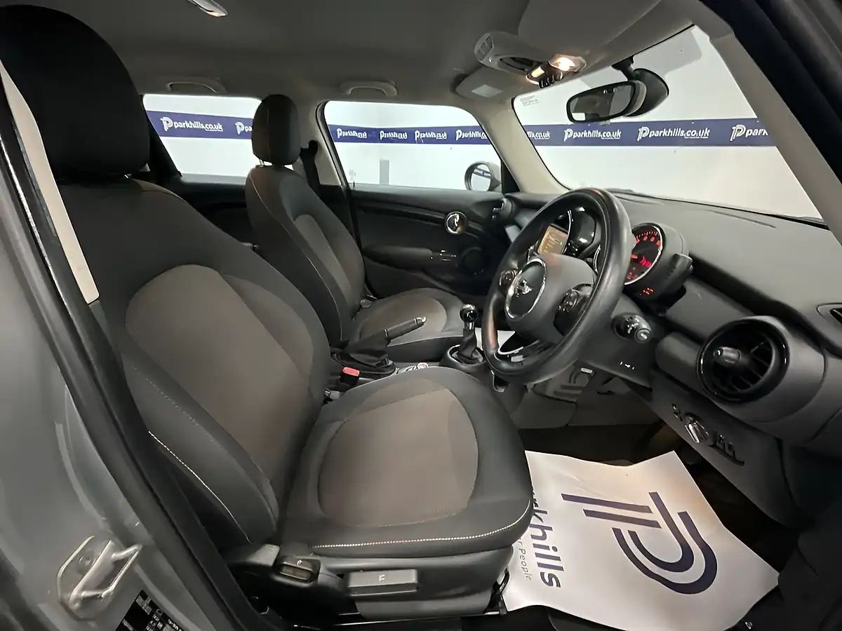 Used 2016 MINI Hatch One Moonwalk Grey - Interior and Exterior details 14