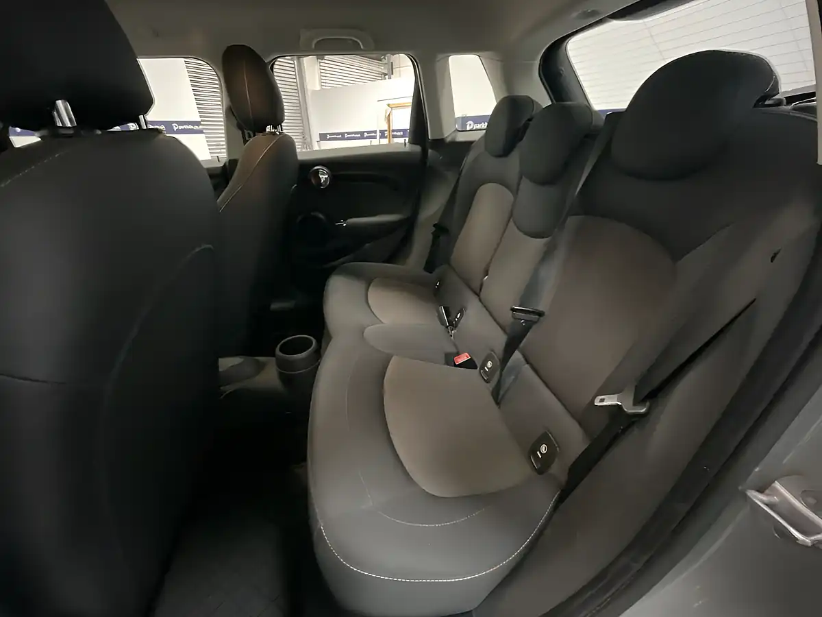 Used 2016 MINI Hatch One Moonwalk Grey - Interior and Exterior details 9