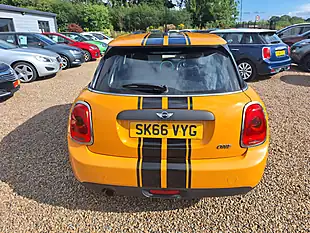 Used 2016 MINI Hatch One Orange - Interior and Exterior details 10