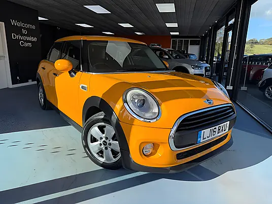 2016 MINI Hatch One Pepper Pack