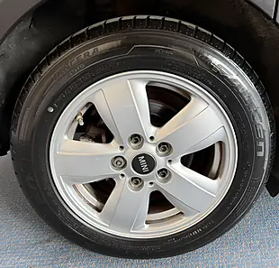 Used 2016 MINI Hatch One Pepper Pack Orange - Interior and Exterior details 16