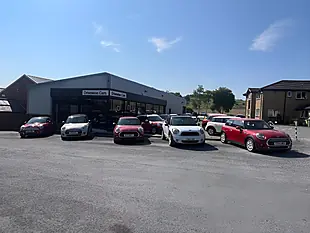 Used 2016 MINI Hatch One Pepper Pack Orange - Interior and Exterior details 17