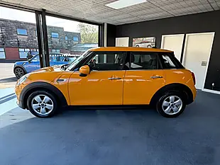 Used 2016 MINI Hatch One Pepper Pack Orange - Interior and Exterior details 6