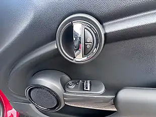Used 2016 MINI Hatch One Red - Interior and Exterior details 11