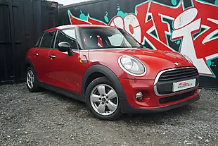 Used 2016 MINI Hatch One Red - Interior and Exterior details 14