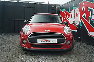 Used 2016 MINI Hatch One Red - Interior and Exterior details 4