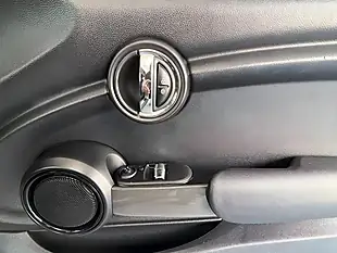 Used 2016 MINI Hatch One Silver - Interior and Exterior details 11