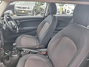 Used 2016 MINI Hatch One White - Interior and Exterior details 7