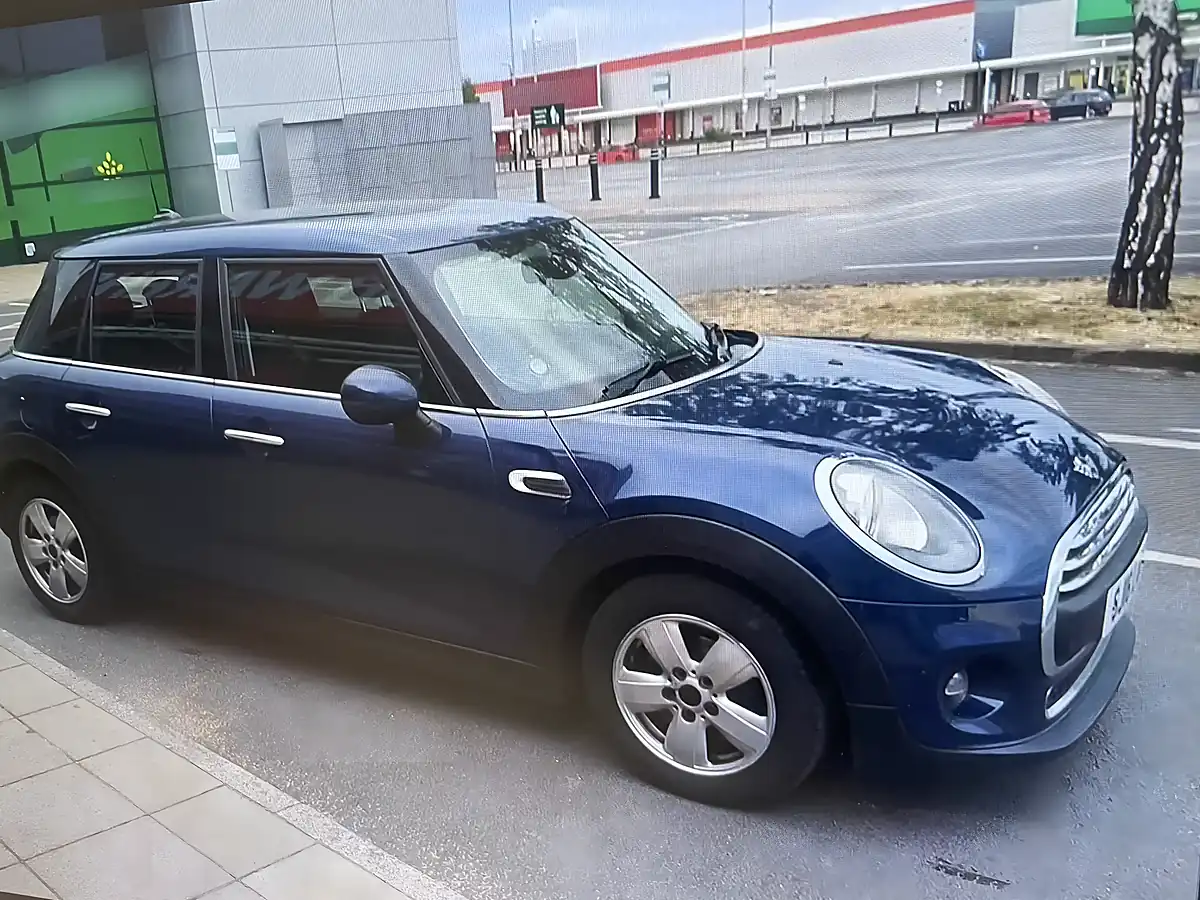 Used 2016 MINI Hatch Pepper Ii Pack Deep Blue Metallic - Front View