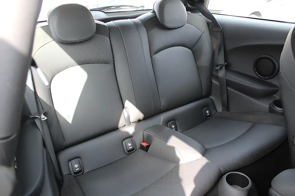 Used 2016 MINI Hatch Works Silver - Interior and Exterior details 10