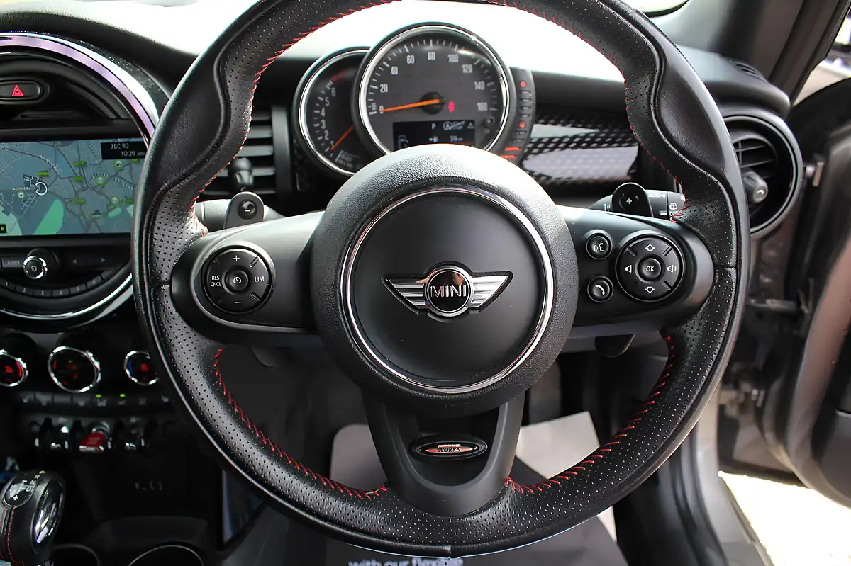 Used 2016 MINI Hatch Works Silver - Interior and Exterior details 16