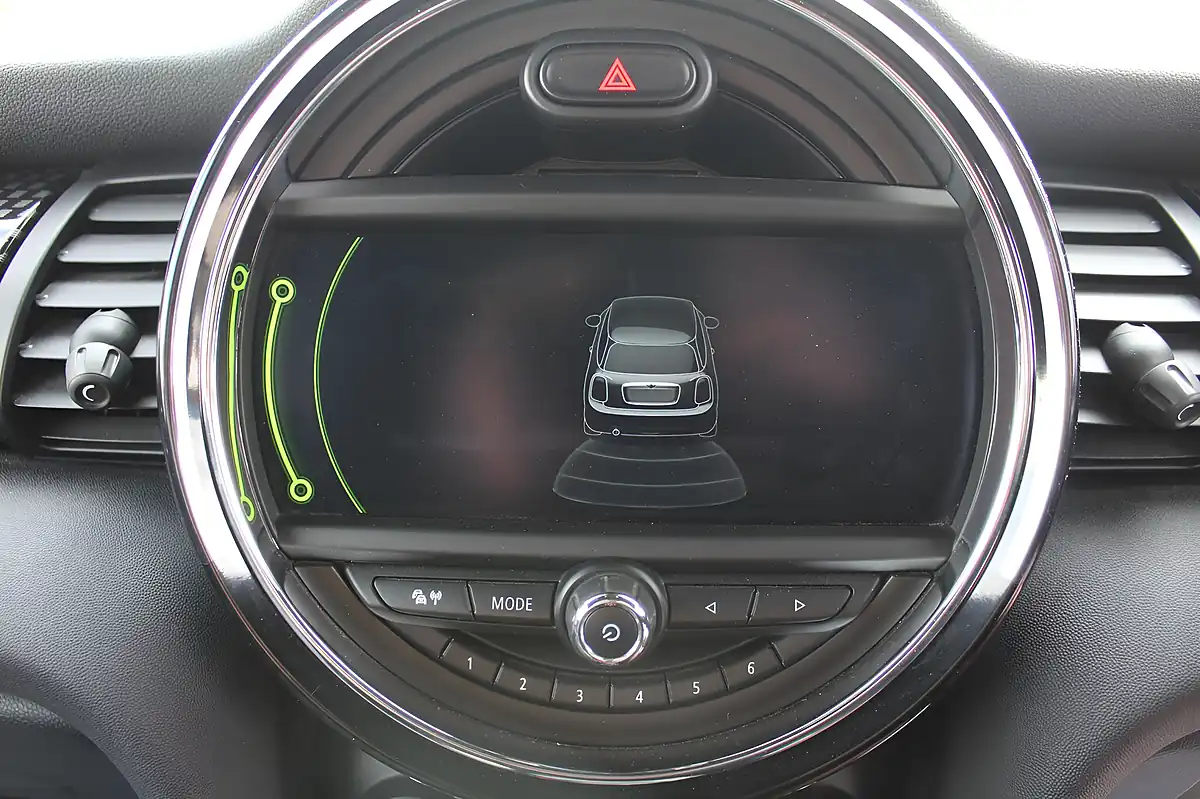 Used 2016 MINI Hatch Works Silver - Interior and Exterior details 19