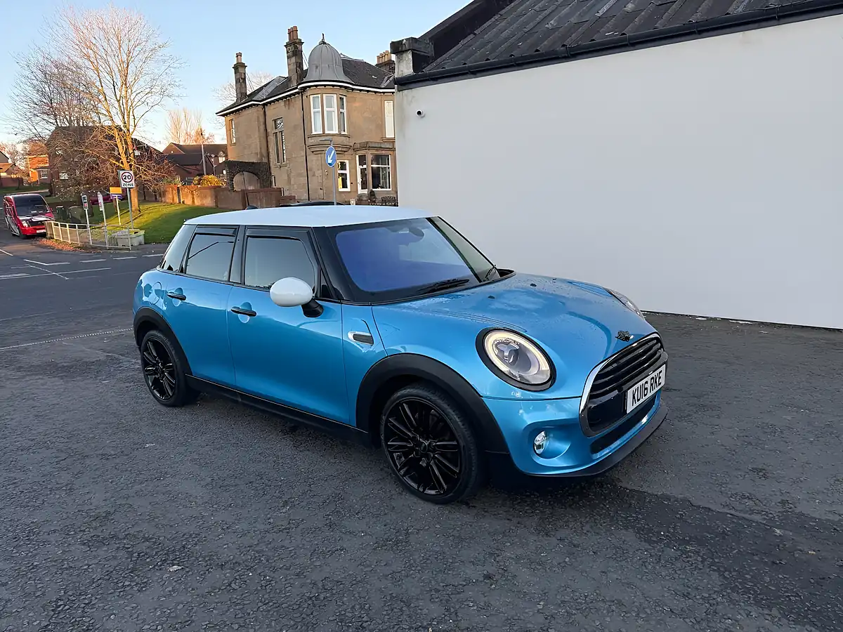 Used 2016 MINI MINI Hatch Cooper Electric Blue - Interior and Exterior details 12