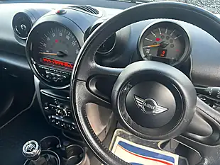 Used 2016 MINI Paceman Cooper White - Interior and Exterior details 11