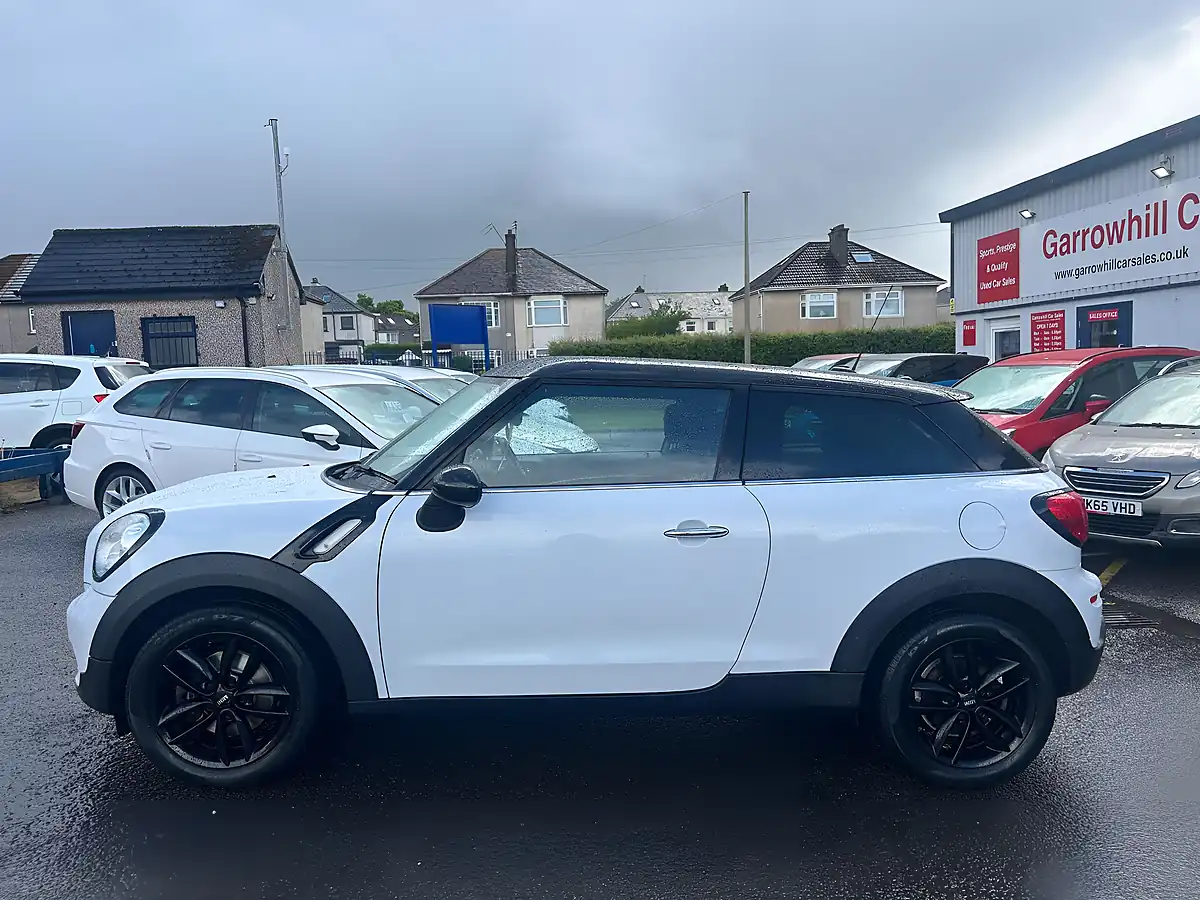 Used 2016 MINI Paceman Cooper White - Interior and Exterior details 7