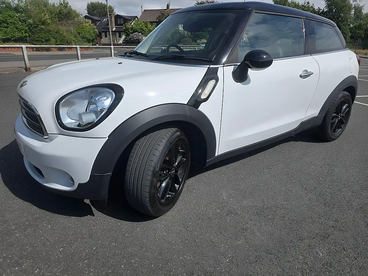 Used 2016 MINI Paceman Cooper White - Interior and Exterior details 3