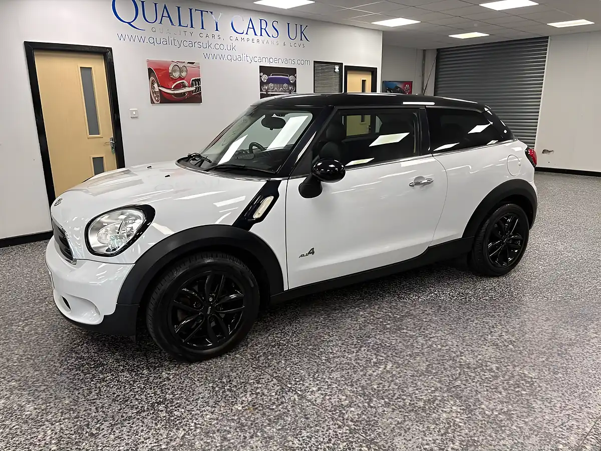 Used 2016 MINI Paceman Cooper White - Interior and Exterior details 3