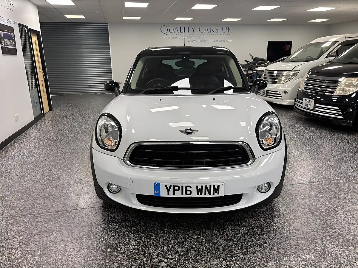Used 2016 MINI Paceman Cooper White - Interior and Exterior details 7