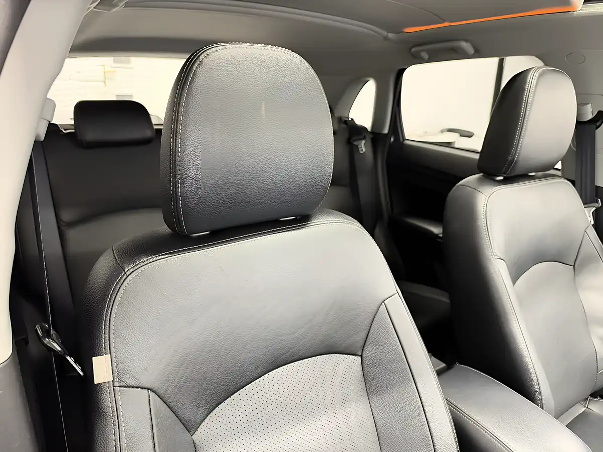 Used 2016 Mitsubishi Asx Zc-H Cool Silver - Interior and Exterior details 14