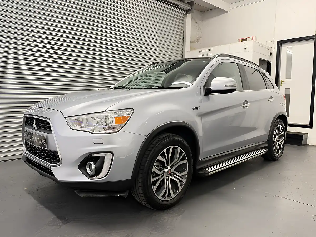 Used 2016 Mitsubishi Asx Zc-H Cool Silver - Interior and Exterior details 3