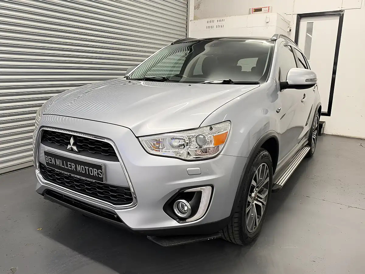 Used 2016 Mitsubishi Asx Zc-H Cool Silver - Interior and Exterior details 4