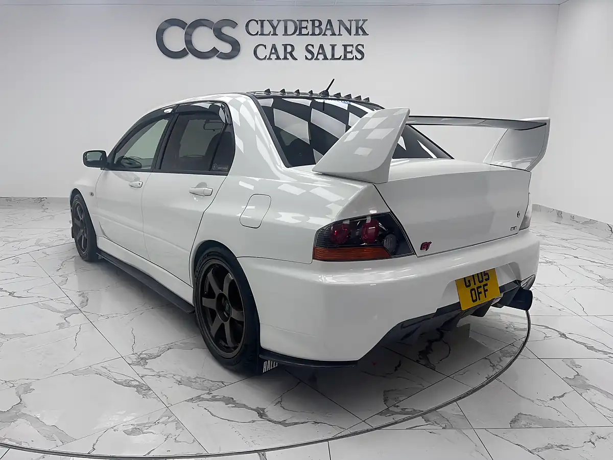 Used 2016 Mitsubishi Evolution White - Interior and Exterior details 5