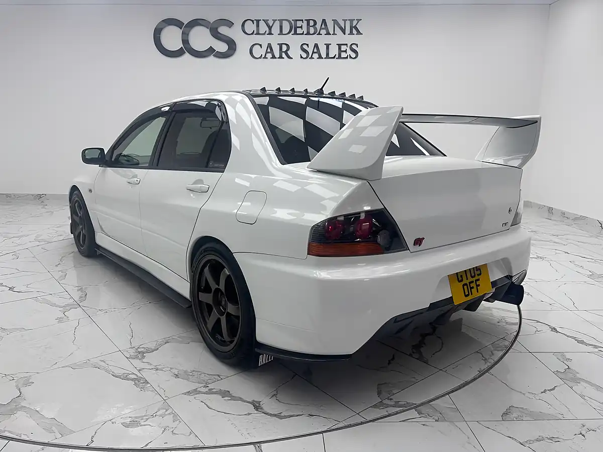 Used 2016 Mitsubishi Evolution White - Interior and Exterior details 5
