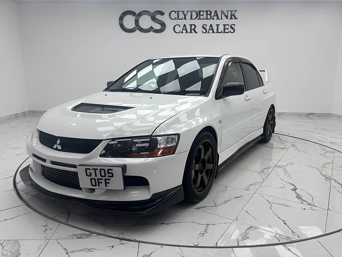 Used 2016 Mitsubishi Evolution White - Interior and Exterior details 7