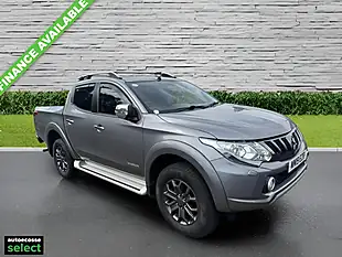 Used 2016 Mitsubishi L200 Barbarian Blue - Interior and Exterior details 2