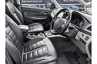 Used 2016 Mitsubishi L200 Barbarian Blue - Interior and Exterior details 14