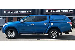 Used 2016 Mitsubishi L200 Barbarian Blue - Interior and Exterior details 4