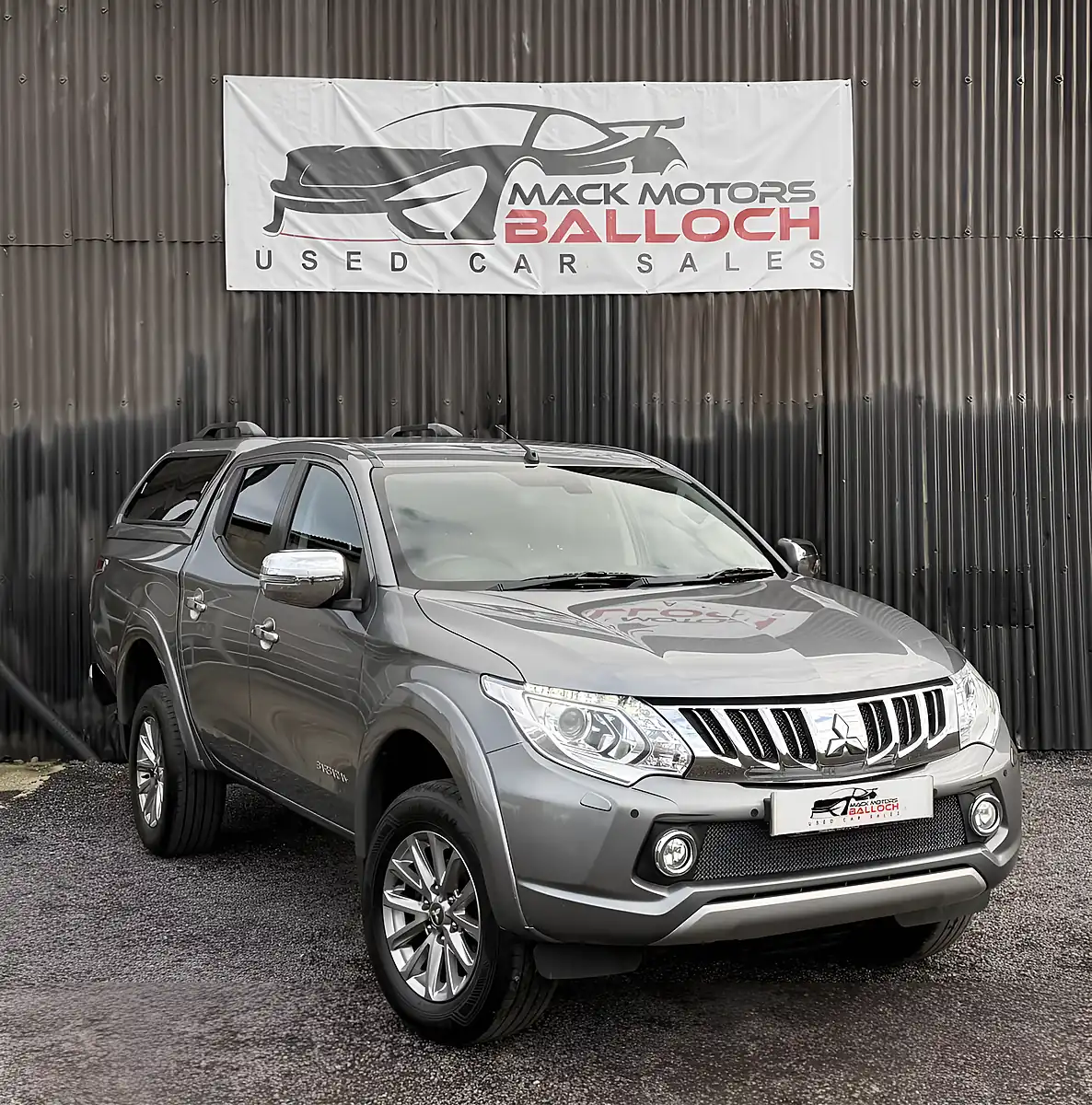 Used 2016 Mitsubishi L200 Barbarian Grey - Front View