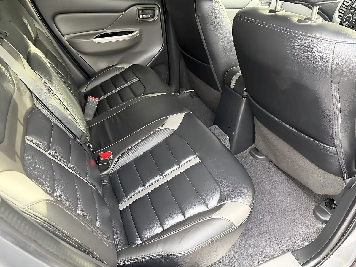Used 2016 Mitsubishi L200 Barbarian Grey - Interior and Exterior details 19