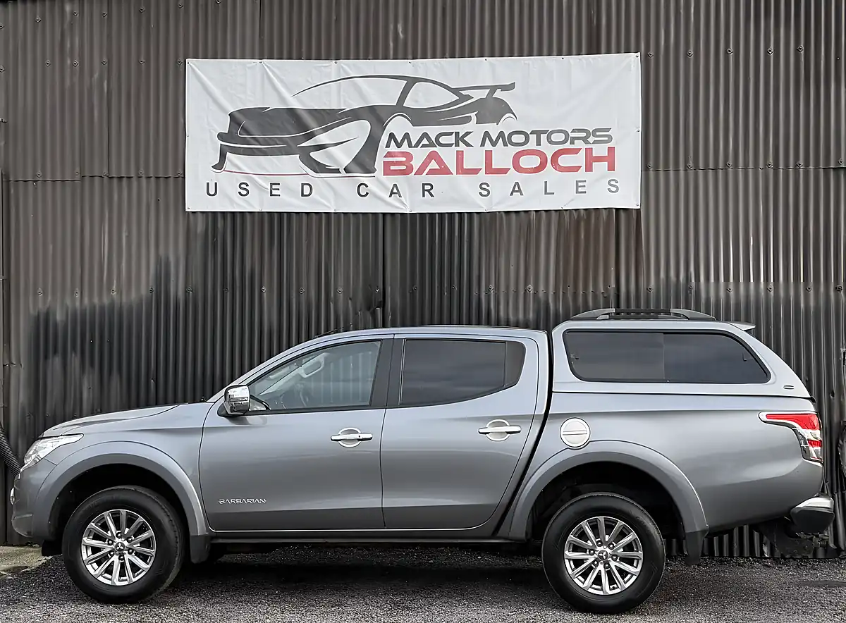 Used 2016 Mitsubishi L200 Barbarian Grey - Interior and Exterior details 8