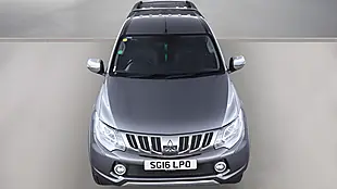 Used 2016 Mitsubishi L200 Barbarian Grey - Interior and Exterior details 10