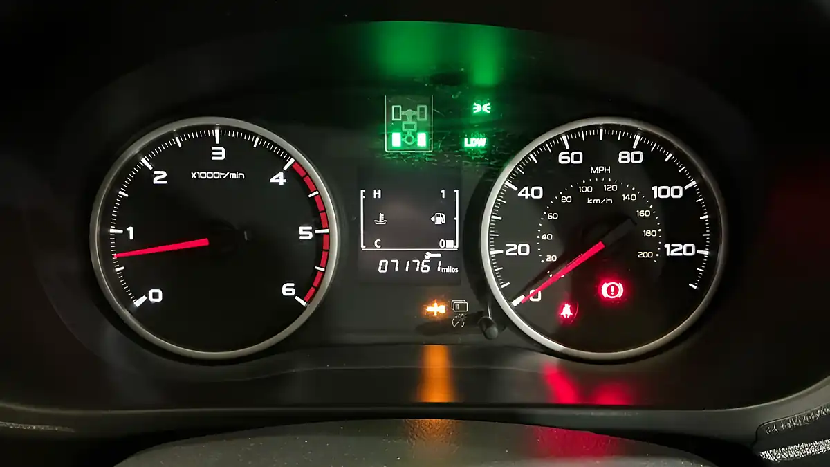 Used 2016 Mitsubishi L200 Barbarian Grey - Interior and Exterior details 12