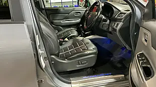 Used 2016 Mitsubishi L200 Barbarian Grey - Interior and Exterior details 4