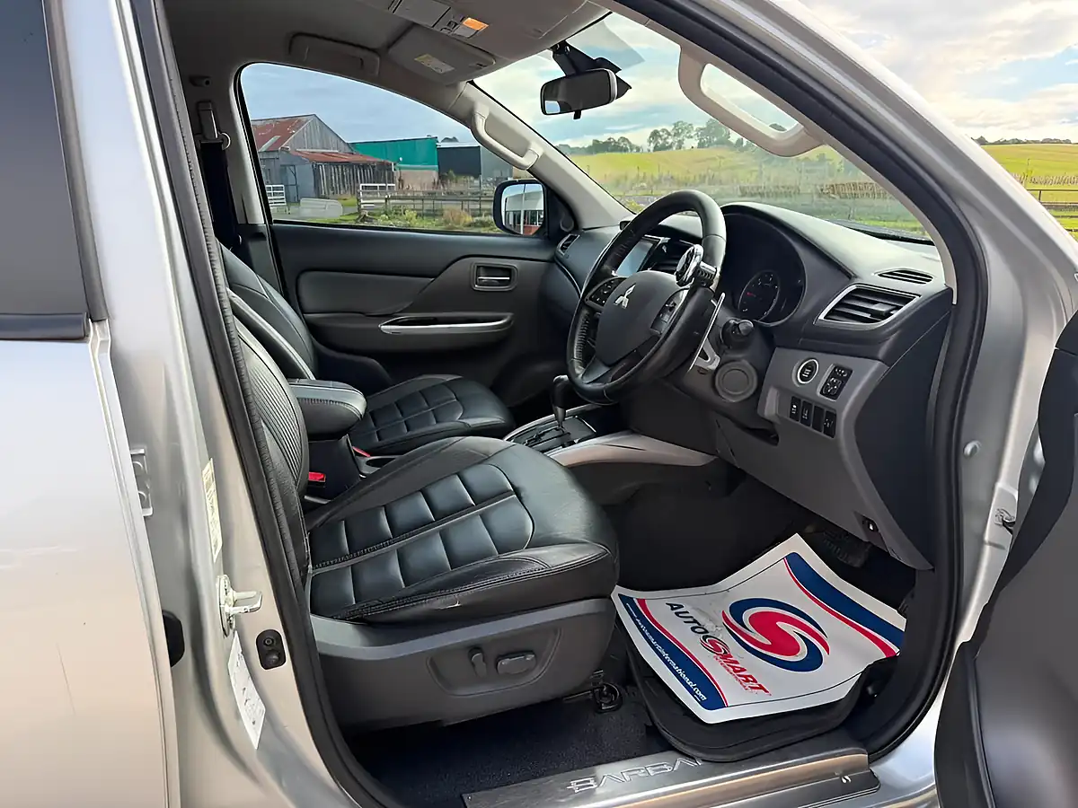 Used 2016 Mitsubishi L200 Barbarian Silver - Interior and Exterior details 11