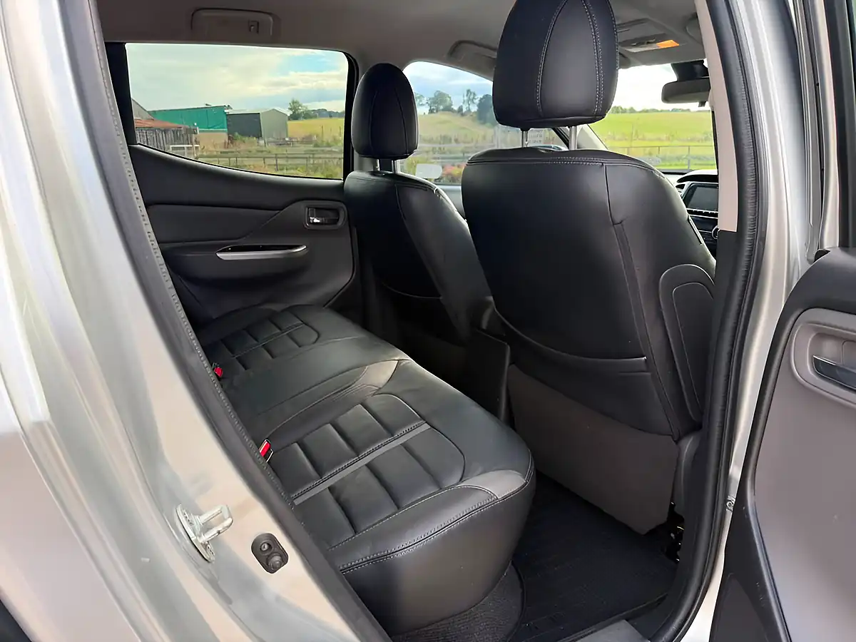Used 2016 Mitsubishi L200 Barbarian Silver - Interior and Exterior details 12