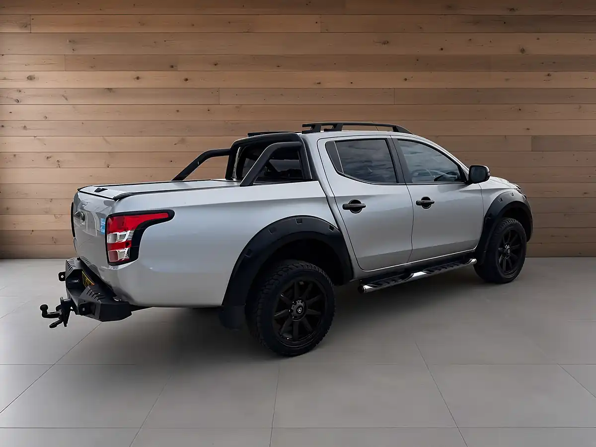 Used 2016 Mitsubishi L200 Barbarian Silver - Interior and Exterior details 19