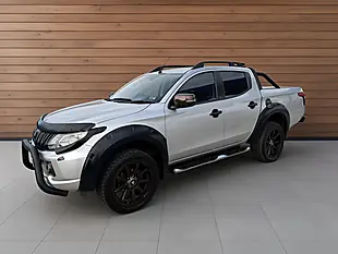 Used 2016 Mitsubishi L200 Barbarian Silver - Interior and Exterior details 20
