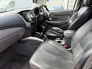 Used 2016 Mitsubishi L200 Warrior Black - Interior and Exterior details 14