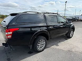 Used 2016 Mitsubishi L200 Warrior Black - Interior and Exterior details 4