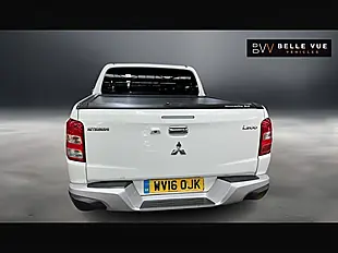 Used 2016 Mitsubishi L200 Warrior Double Cab Polar White - Interior and Exterior details 10