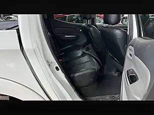 Used 2016 Mitsubishi L200 Warrior Double Cab Polar White - Interior and Exterior details 13