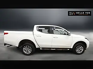 Used 2016 Mitsubishi L200 Warrior Double Cab Polar White - Interior and Exterior details 2
