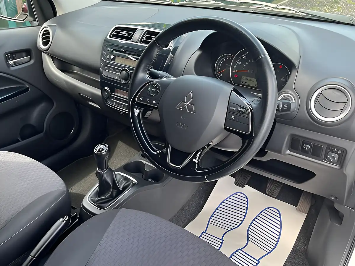 Used 2016 Mitsubishi Mirage Juro White - Interior and Exterior details 10
