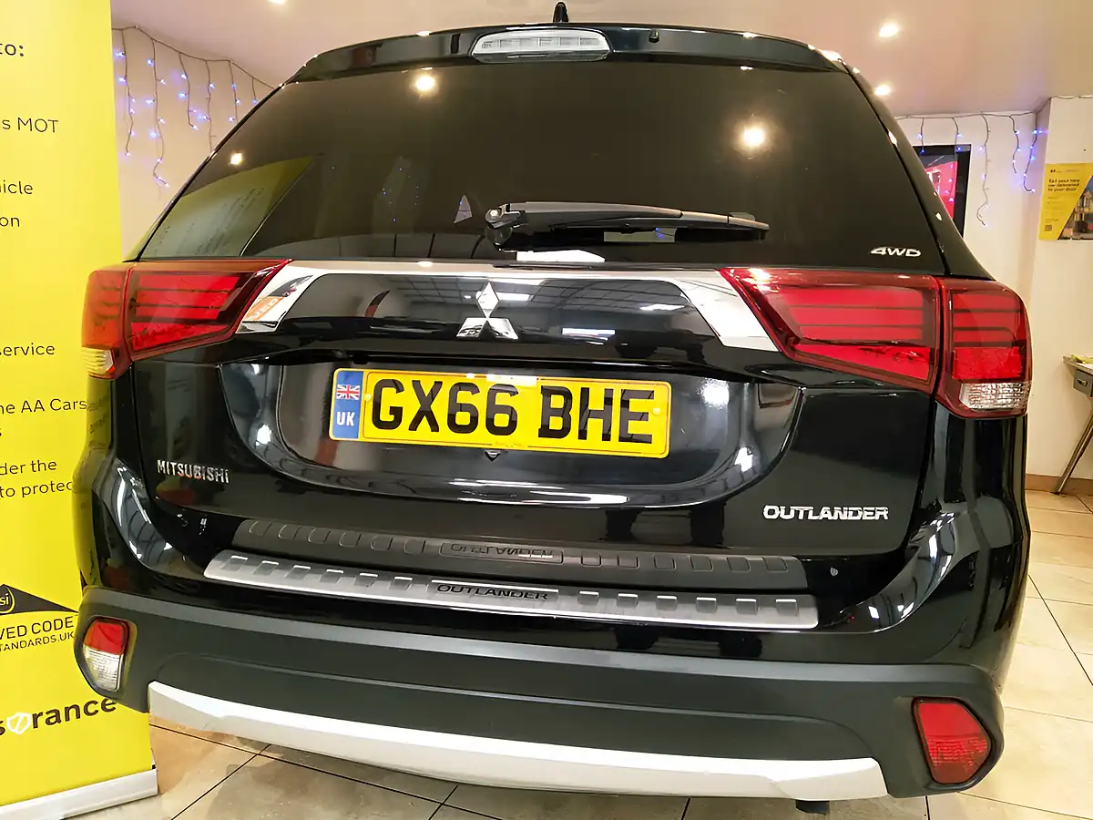 Used 2016 Mitsubishi Outlander 4 5DR Black - Interior and Exterior details 15