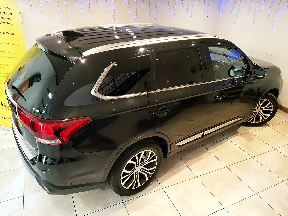 Used 2016 Mitsubishi Outlander 4 5DR Black - Interior and Exterior details 16