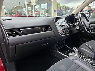 Used 2016 Mitsubishi Outlander GX3h+ Red - Interior and Exterior details 10